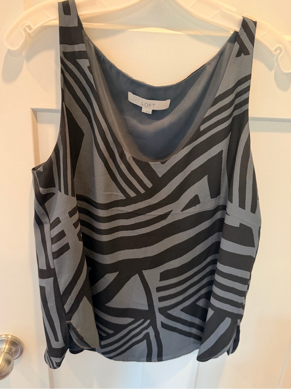 LOFT Geometric Print Sleeveless Blouse Gray Black Career Tank Medium